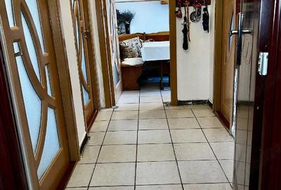 Apartament cu 2 camere decomandat în Luncă