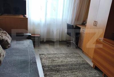 Apartament cu 3 camere semidecomandat în Central - 2