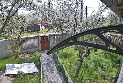 Casă cu 3 camere cu Canalizare în Fărcașele - 1