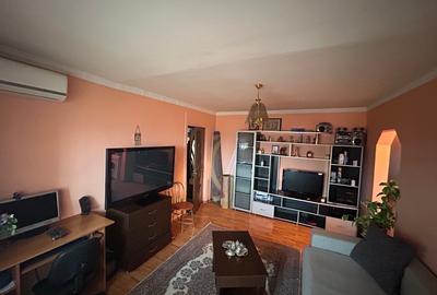 Apartament cu 2 camere semidecomandat, mobilat în Nord