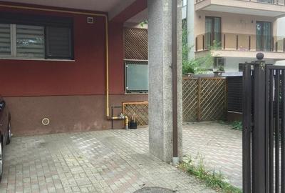 Apartament cu 3 camere semidecomandat în Bucureștii Noi - 1