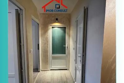 Apartament cu 3 camere decomandat în Ștefan cel Mare