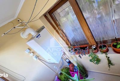 Apartament cu 3 camere decomandat în Aradului