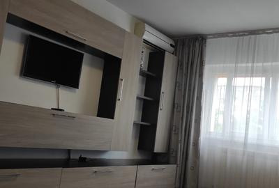 Apartament cu 2 camere decomandat, mobilat în Sălaj
