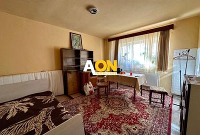 Garsonieră decomandată, mobilată în Cetate