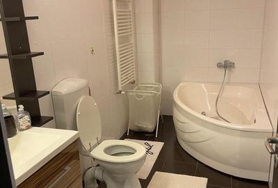 Apartament cu 3 camere decomandat în 7 Noiembrie - 1