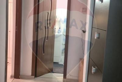 Apartament cu 3 camere semidecomandat în Sud - 6
