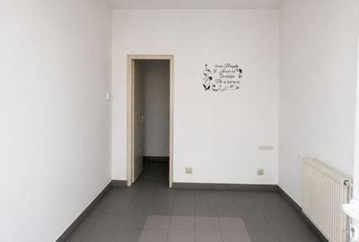 Spațiu comercial, de 20 mp, în Lăpuș Argeș