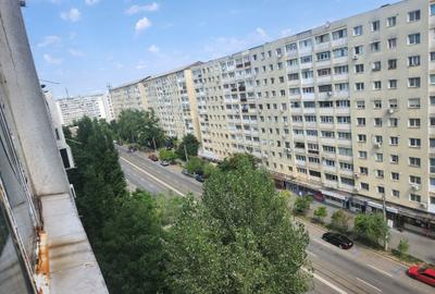 Apartament cu 3 camere decomandat în Alexandru cel Bun