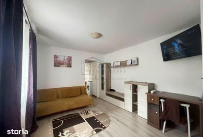 Apartament cu 2 camere semidecomandat, mobilat în Central
