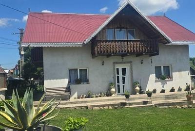 Casă cu 4 camere cu Teren 150 Mp în Burdujeni
