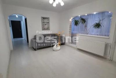 Apartament cu 3 camere semidecomandat în Gorjului