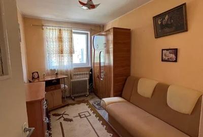 Apartament cu 2 camere decomandat în Micro 19 - 2