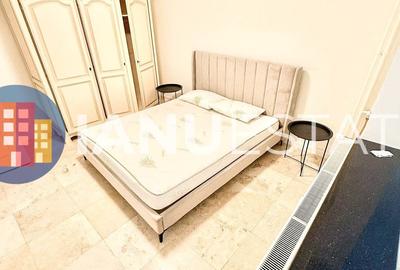 Apartament cu 3 camere decomandat în Titan
