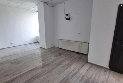 Spațiu comercial, de 40 mp, în Central