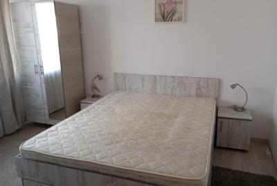 Apartament cu 3 camere decomandat în Petru Rareș