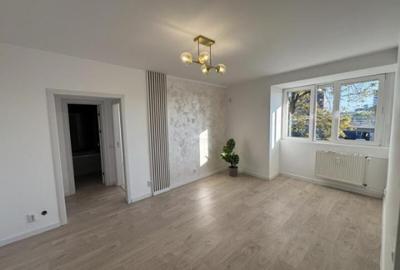 Apartament cu 2 camere, mobilat în P-ța Victoriei