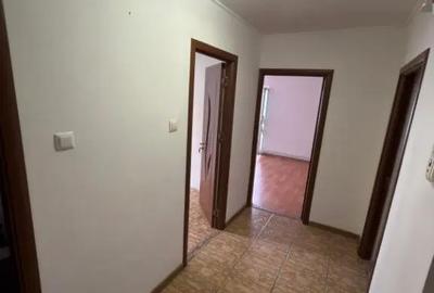 Apartament cu 3 camere decomandat în Balta Albă - 7
