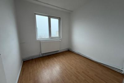 Apartament cu 4 camere semidecomandat în Ferentari - 4