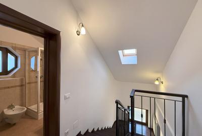 Casă individuală cu 5 camere cu Canalizare în Central - 38
