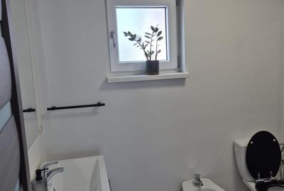 Casă cu 4 camere cu Teren 200 Mp în Ipotești