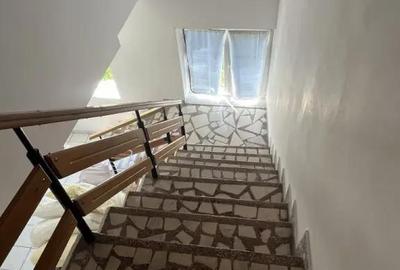 Casă cu 10 camere cu Teren 625 Mp în Păușești - 18