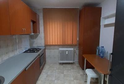 Garsonieră decomandată în Vitan