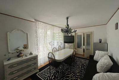 Apartament cu 4 camere decomandat, mobilat în Reghin - 2