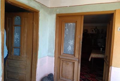 Casă cu 4 camere în Bulzești - 2