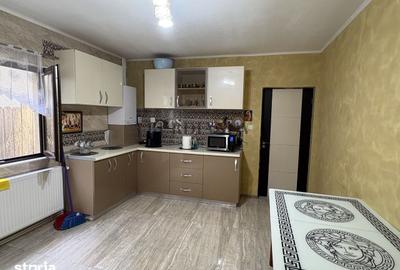 Casă cu 7 camere cu Teren 400 Mp în Brănești - 19