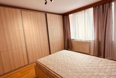Apartament cu 3 camere decomandat în 7 Noiembrie - 5