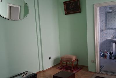 Casă cu 5 camere cu Canalizare în P-ța Dorobanți - 5