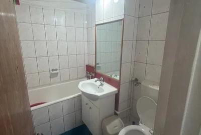 Garsonieră semidecomandată în Titan