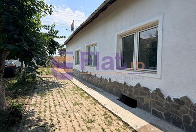 Casă cu 3 camere cu Canalizare în Feldioara - 2