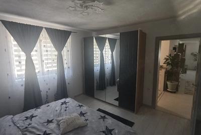 Casă cu Teren 1800 Mp în Dipșa