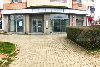 Spațiu comercial, de 160 mp, în Micro 3