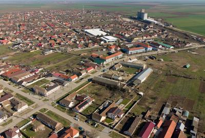 Casă individuală cu 3 camere cu Canalizare în Exterior Sud - 10