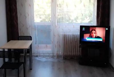 Garsonieră semidecomandată în 1 Mai - 1