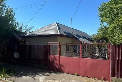 Casă cu 2 camere cu Teren 65 Mp în Lehliu