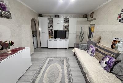 Apartament cu 2 camere semidecomandat, mobilat în Ultracentral