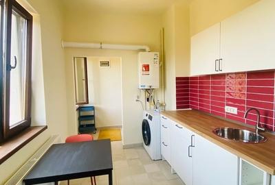 Apartament cu 2 camere semidecomandat în 1 Decembrie 1918