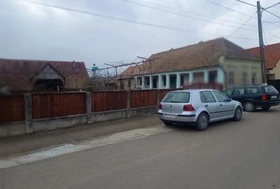 Casă cu Teren 2900 Mp în Sâncel