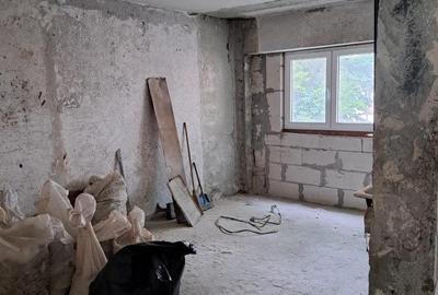 Apartament cu 2 camere decomandat în Carpați 2