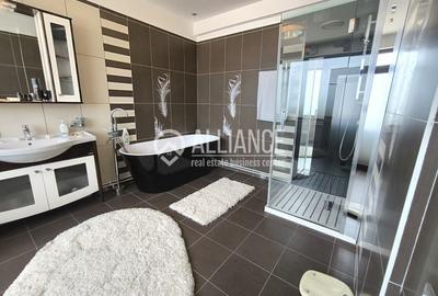 Penthouse cu 3 camere decomandat, mobilat în Central - 13