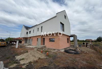 Casă cu 3 camere cu Teren 200 Mp în Săcălaz