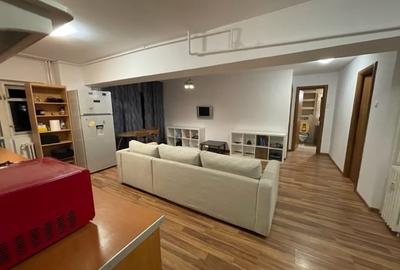 Apartament cu 3 camere semidecomandat, mobilat în P-ța Unirii - 2