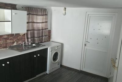 Casă cu 2 camere în Berceni