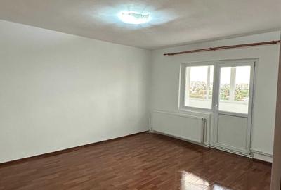 Garsonieră decomandată în 1 Decembrie - 3