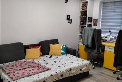 Casă individuală cu 5 camere cu Canalizare în Rulmentul - 15