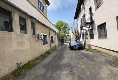 Spațiu comercial, de 48 mp, în Central